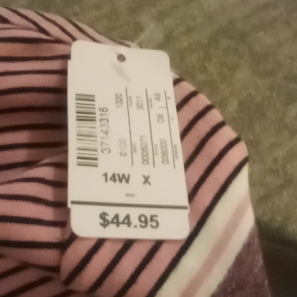 Top - Picture 3 of 3